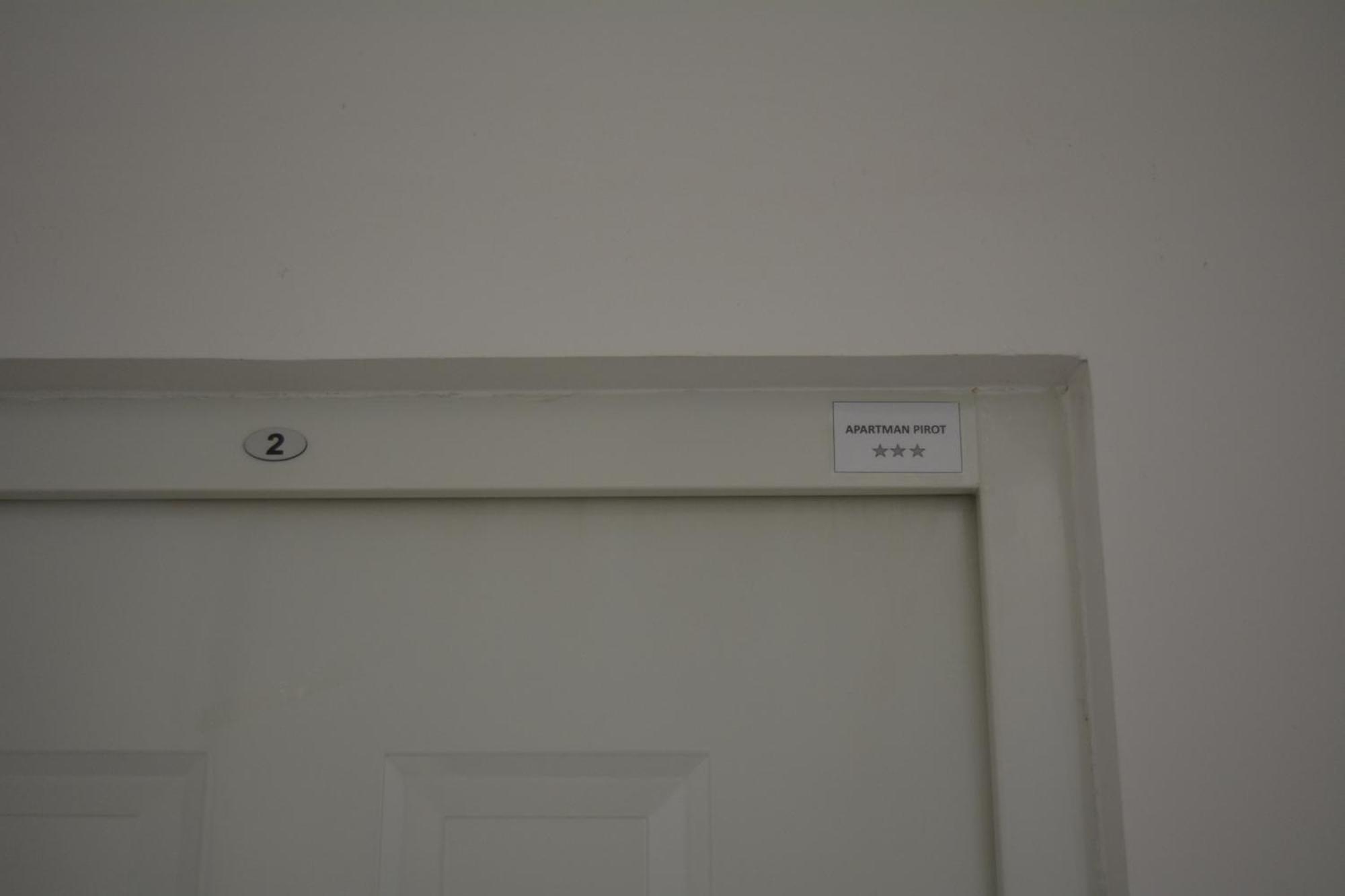 Apartman Pirot Extérieur photo